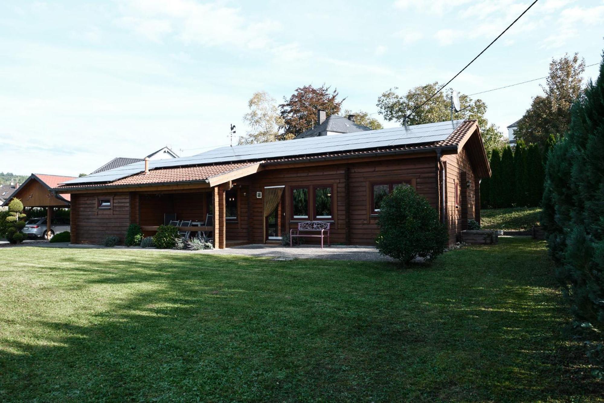 Holzblockhaus, Eifel Villa Oberkail Exterior photo